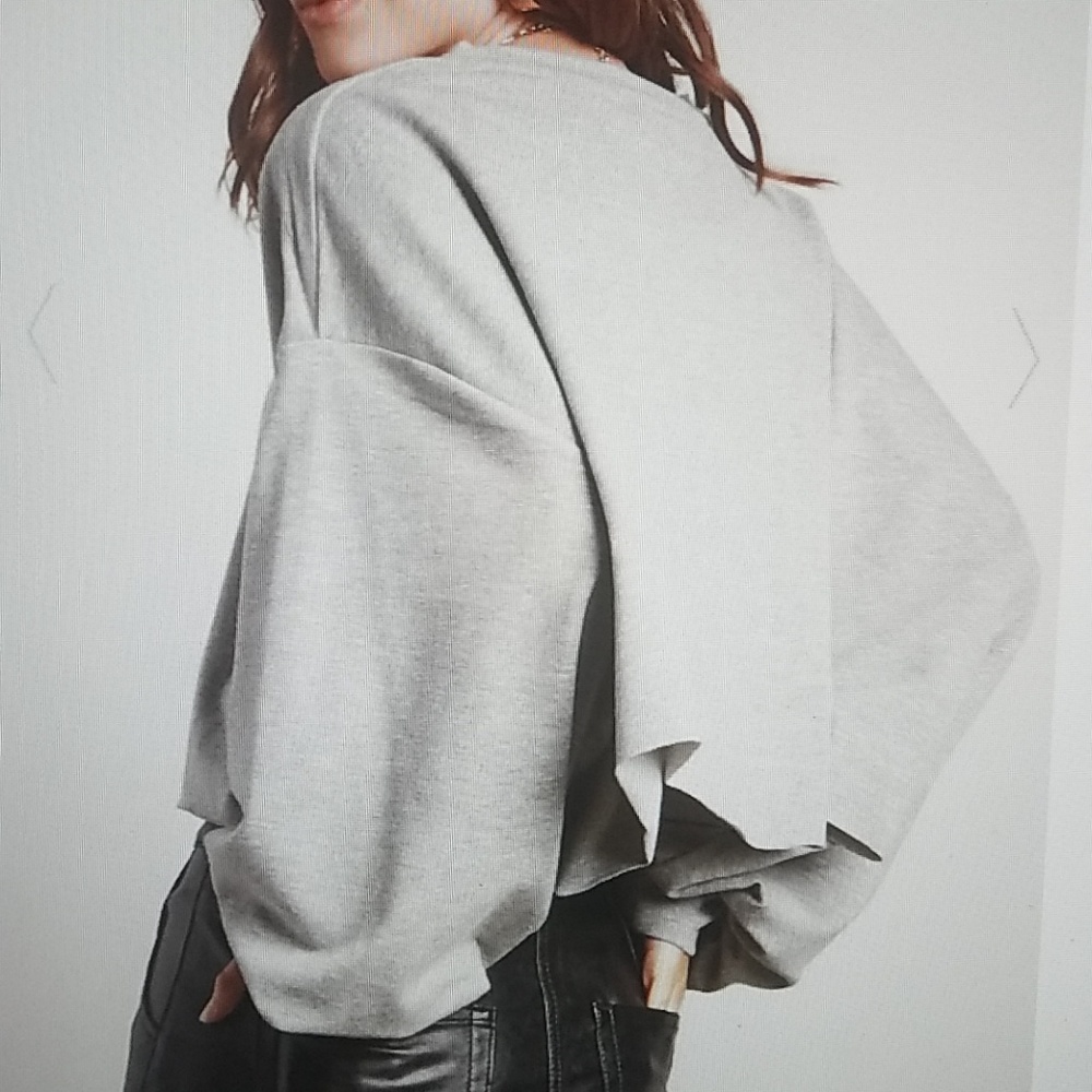 Oversized Cropped Sweatshirt - Picture 5 of 6